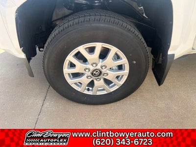 2025 Toyota Tacoma SR5