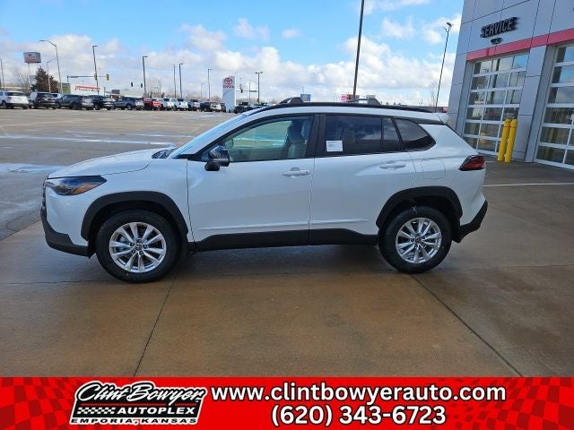 2026 Toyota Corolla Cross LE