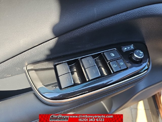 2026 Toyota Toyota Crown Signia XLE
