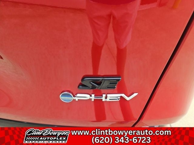 2025 Toyota RAV4 Plug-in Hybrid SE