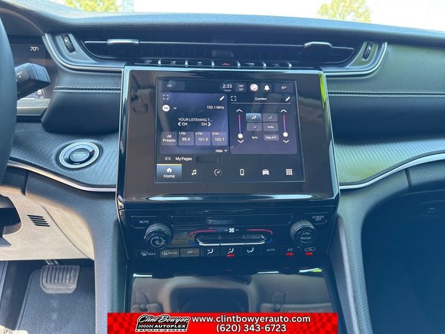 2023 Jeep Grand Cherokee Laredo