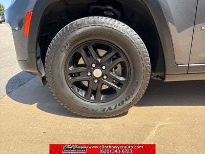 2023 Jeep Grand Cherokee Laredo