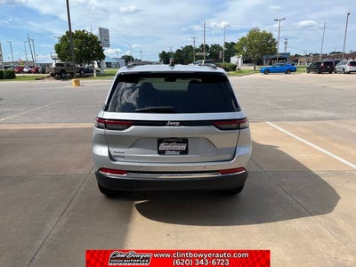 2026 Jeep Grand Cherokee Laredo
