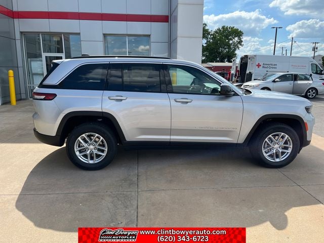 2026 Jeep Grand Cherokee Laredo
