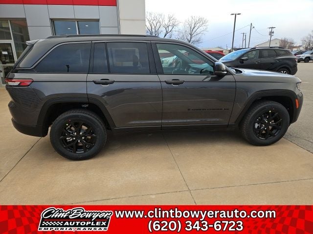 2026 Jeep Grand Cherokee Laredo
