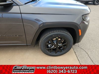 2026 Jeep Grand Cherokee Laredo