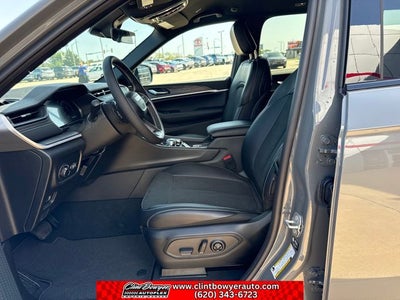 2027 Jeep Grand Cherokee Altitude