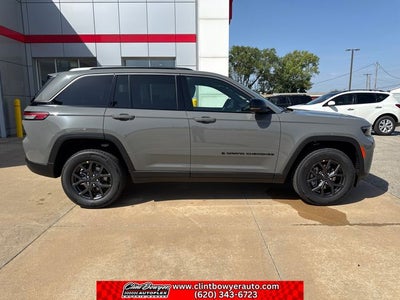 2027 Jeep Grand Cherokee Altitude