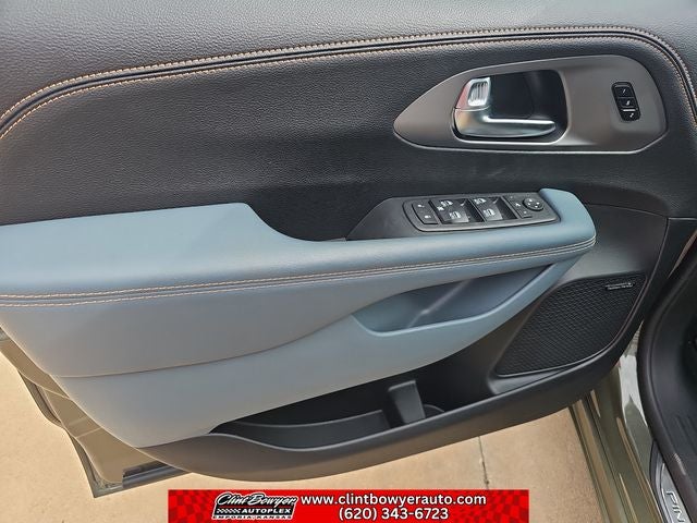 2027 Chrysler Pacifica Pinnacle