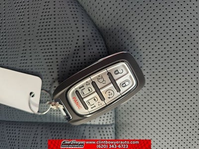 2027 Chrysler Pacifica Pinnacle
