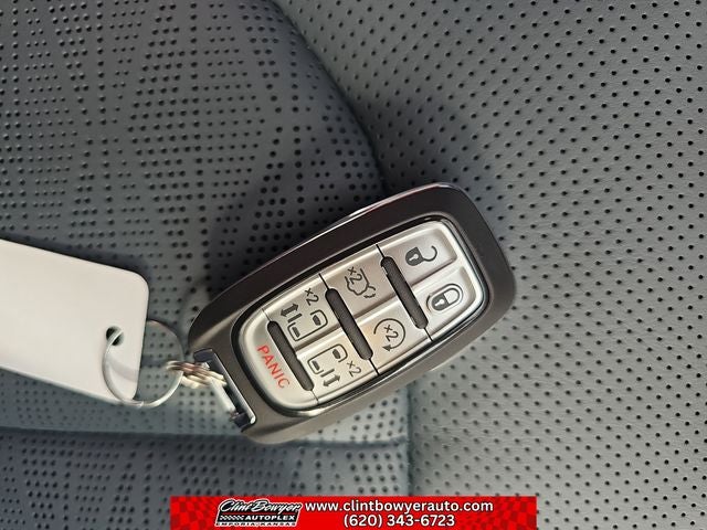 2027 Chrysler Pacifica Pinnacle