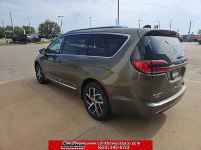 2027 Chrysler Pacifica Pinnacle