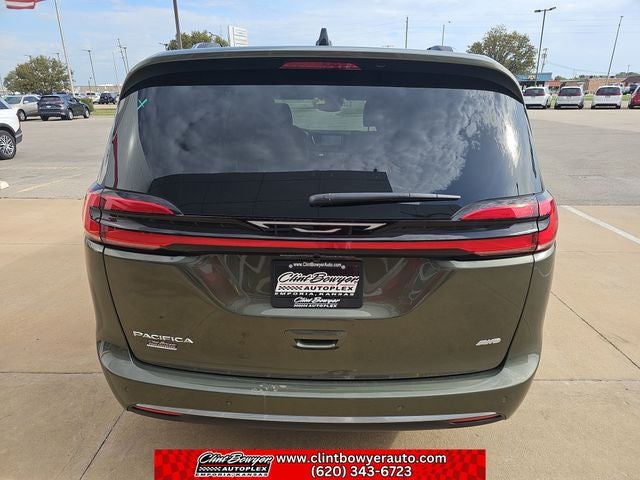 2027 Chrysler Pacifica Pinnacle