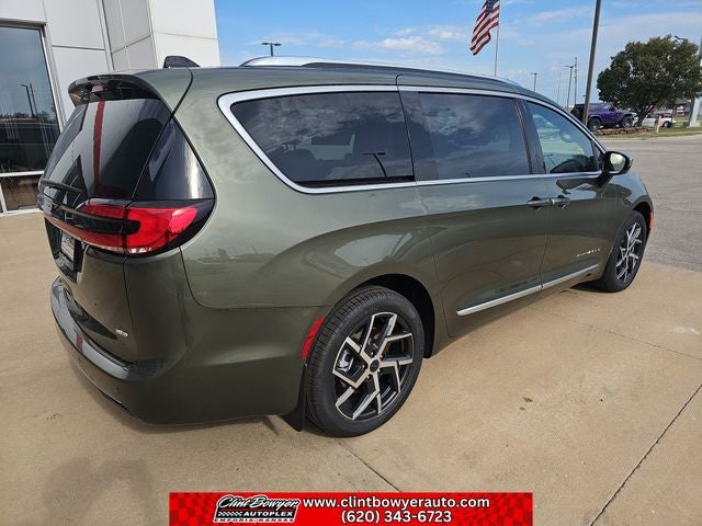 2027 Chrysler Pacifica Pinnacle
