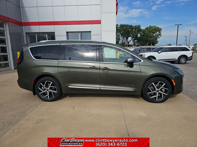2027 Chrysler Pacifica Pinnacle