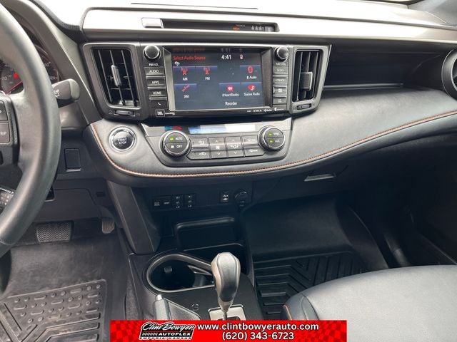 2017 Toyota RAV4 SE