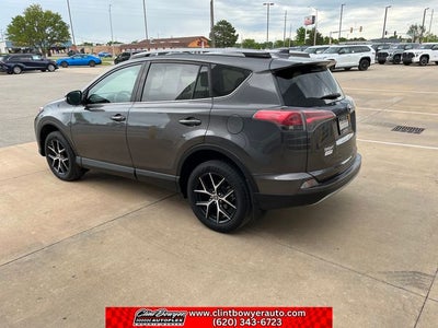 2017 Toyota RAV4 SE