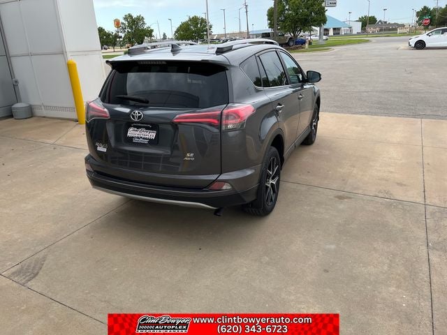 2017 Toyota RAV4 SE