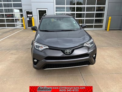 2017 Toyota RAV4 SE