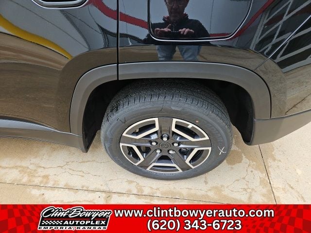 2026 Jeep Cherokee Laredo