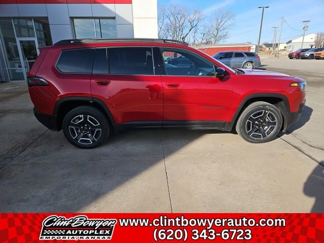 2026 Jeep Cherokee Laredo