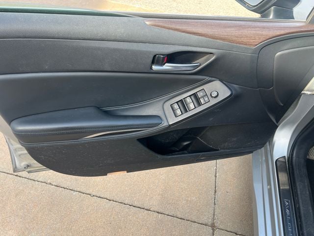 2019 Toyota Avalon Hybrid XLE Plus