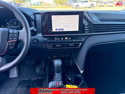 2025 Toyota Camry LE