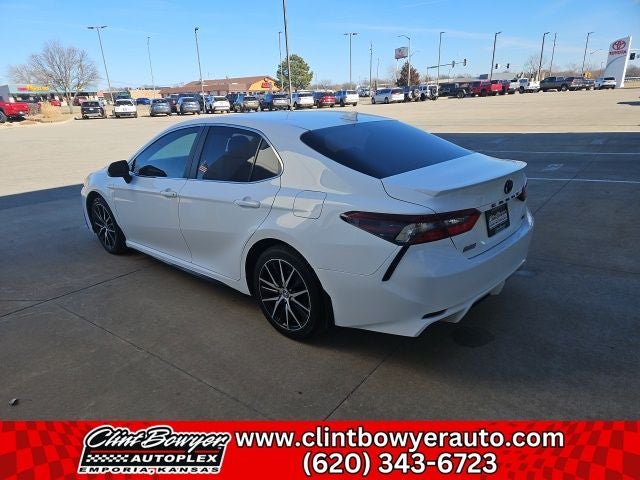 2024 Toyota Camry SE