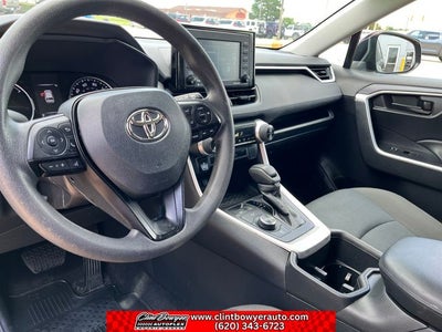 2022 Toyota RAV4 Hybrid LE