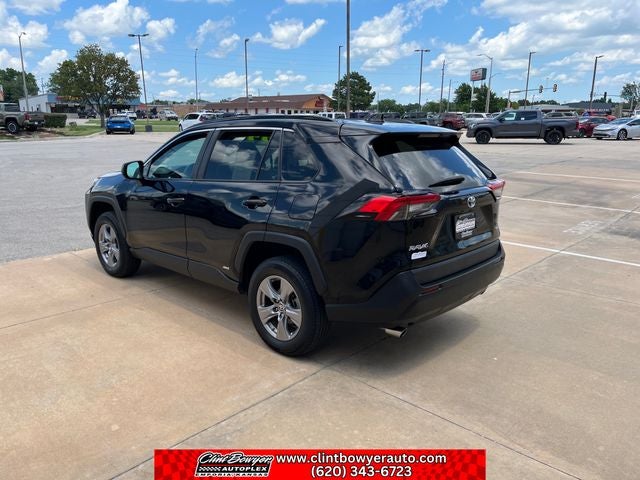 2022 Toyota RAV4 Hybrid LE