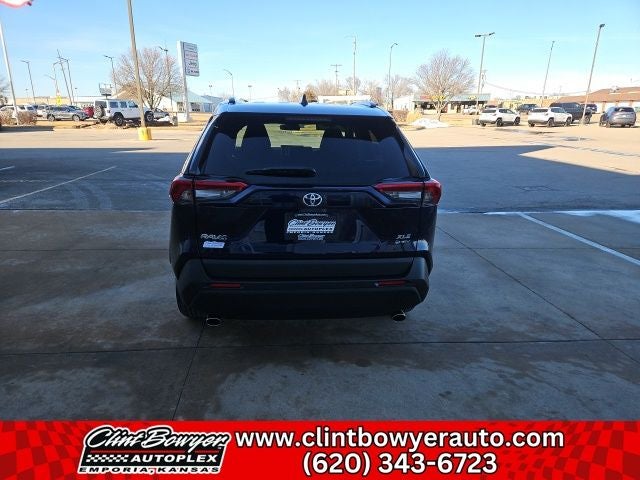 2025 Toyota RAV4 Hybrid XLE