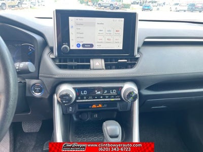 2025 Toyota RAV4 Hybrid XLE