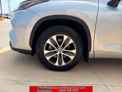 2024 Toyota Highlander Hybrid XLE