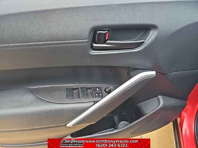 2025 Toyota Corolla Cross LE