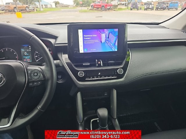 2025 Toyota Corolla Cross LE
