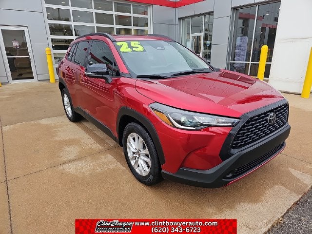 2025 Toyota Corolla Cross LE