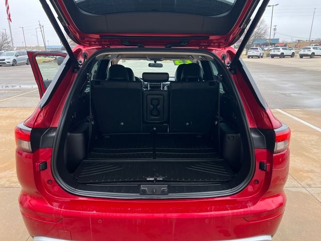 2023 Mitsubishi Outlander SE Special Edition