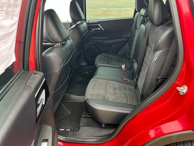 2023 Mitsubishi Outlander SE Special Edition