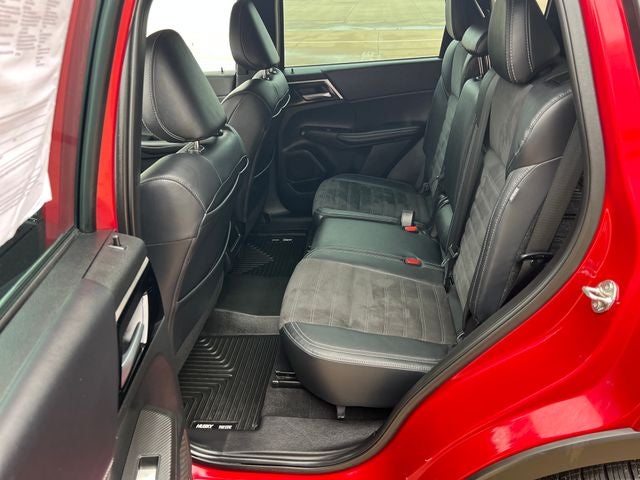 2023 Mitsubishi Outlander SE Special Edition