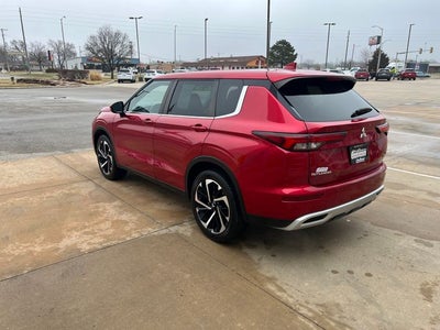 2023 Mitsubishi Outlander SE Special Edition