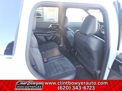 2024 Mitsubishi Outlander SE Black Edition w/Pano Roof